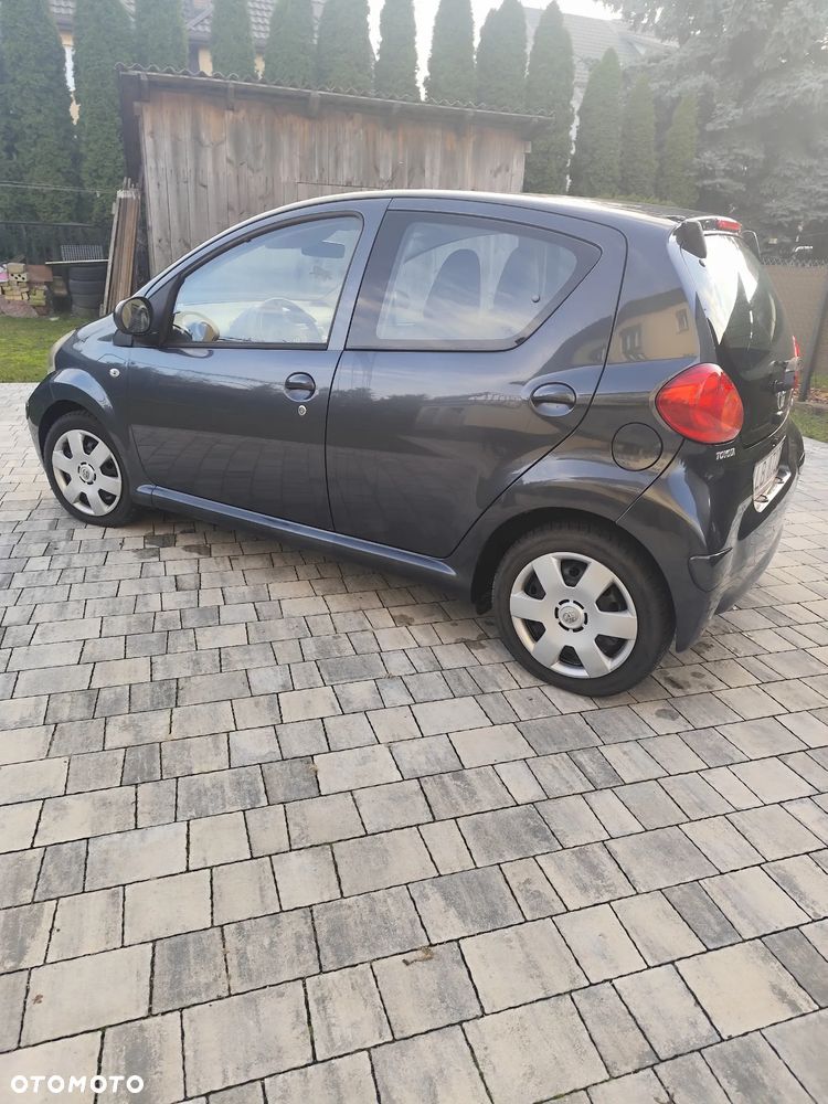 Toyota Aygo Cool - 2