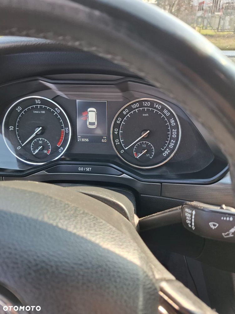 Skoda Superb 2.0 TDI Style DSG - 7