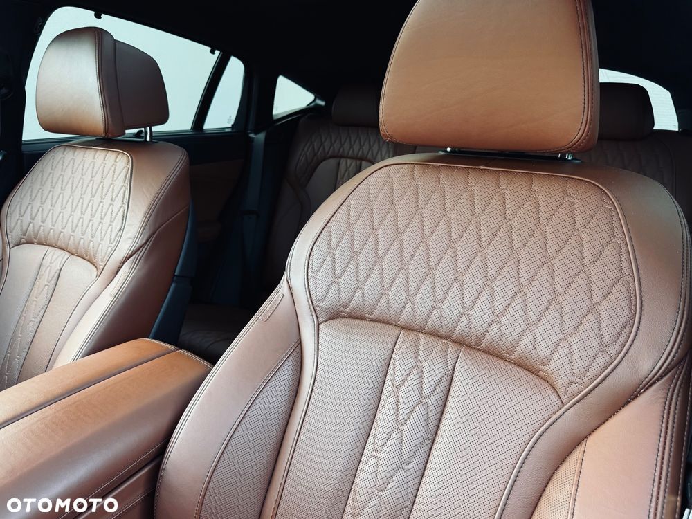BMW X6 - 16