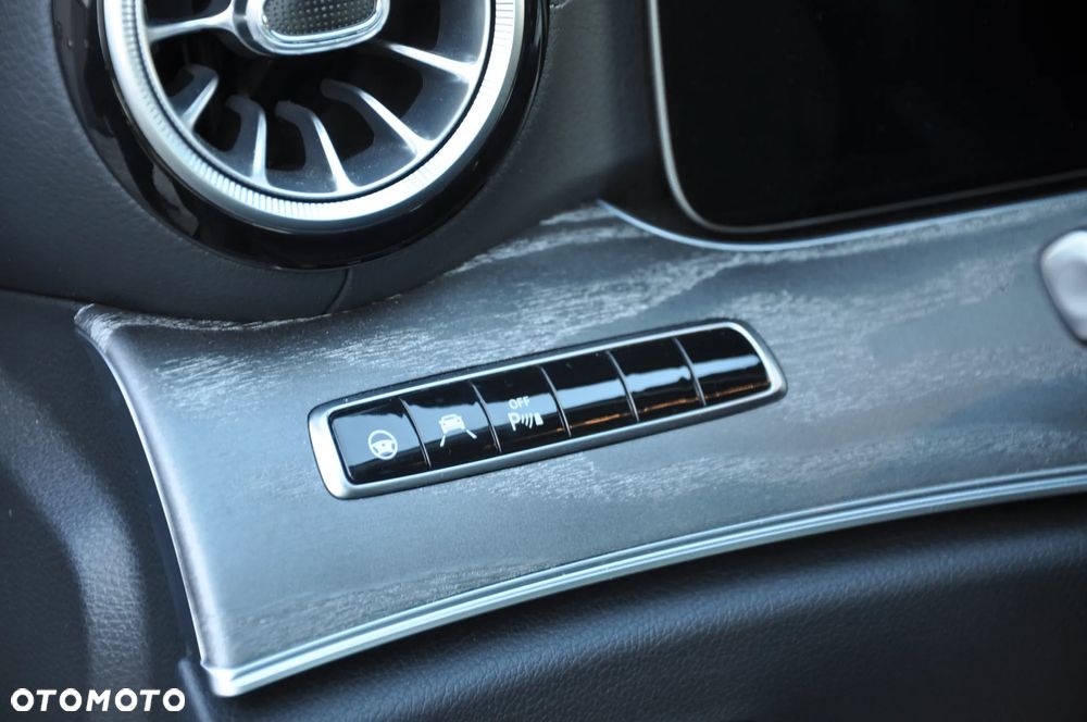 Mercedes-Benz CLS 400 d 4Matic 9G-TRONIC AMG Line - 13