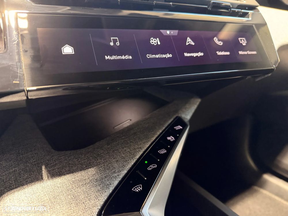 Peugeot 3008 1.2 Hybrid Allure Pack e-DCS6 - 33