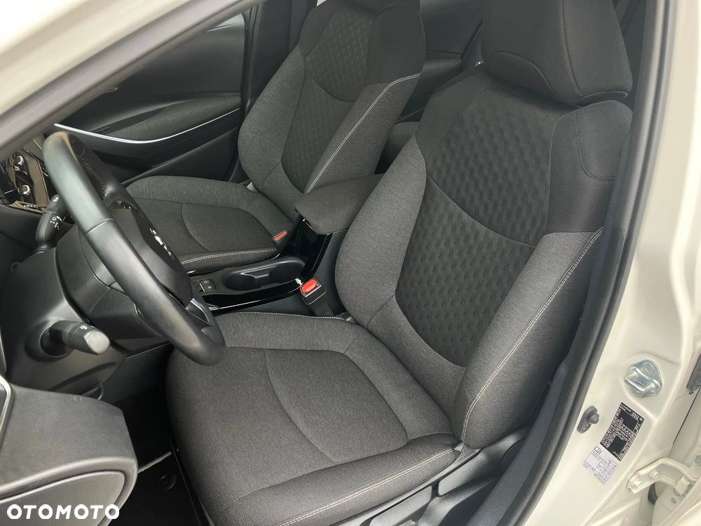 Toyota Corolla 1.8 Hybrid Comfort - 33