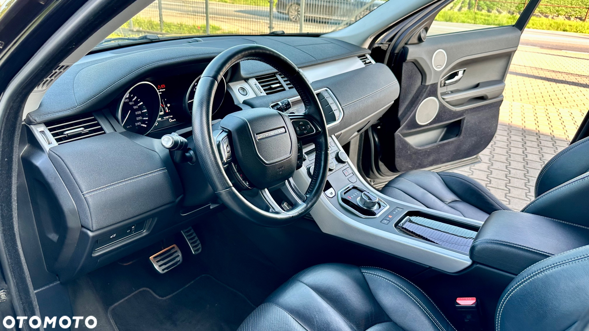 Land Rover Range Rover Evoque SD4 Black Dynamic - 23