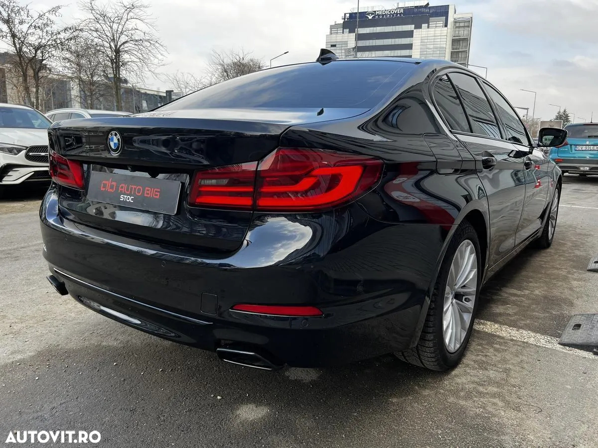 BMW Seria 5 540i xDrive AT - 7