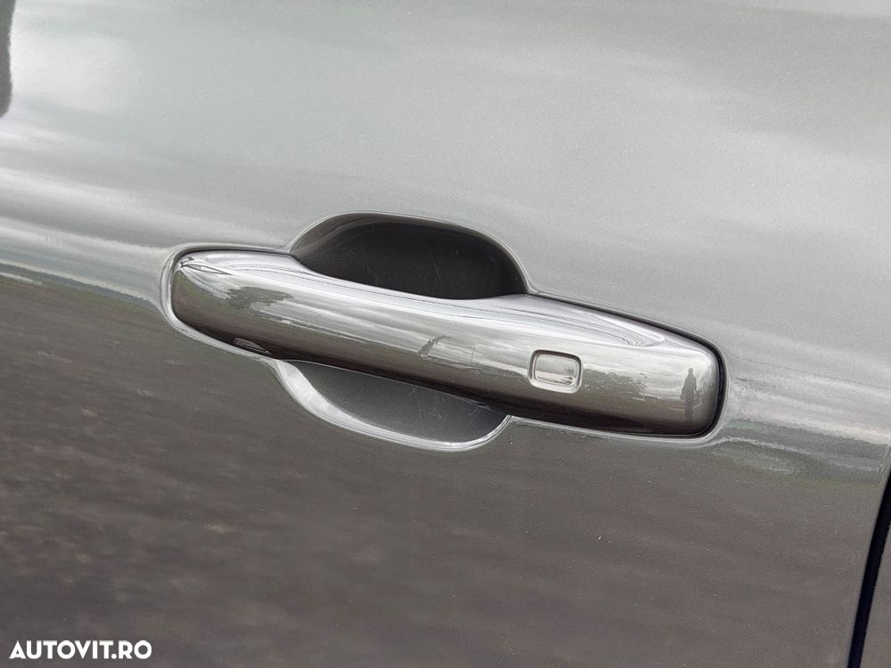 Volvo XC 60 D5 AWD Inscription - 28