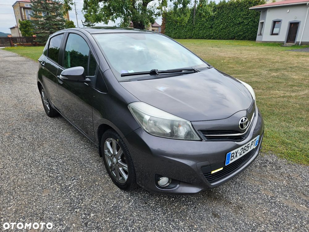 Toyota Yaris 1.33 VVT-i Executive - 5