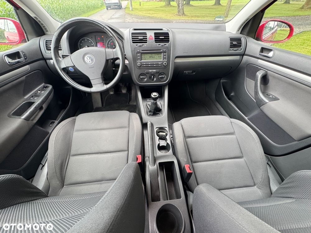Volkswagen Golf 1.6 FSI Tour - 18