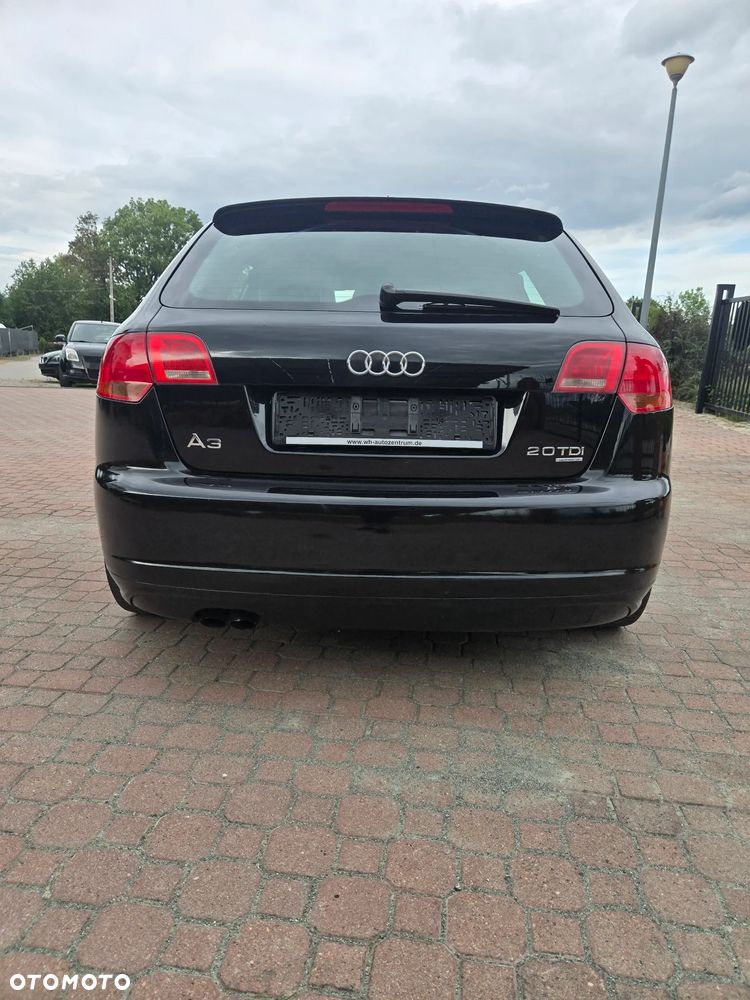 Audi A3 Sportback 2.0 TDI DPF quattro S line Sportpaket (plus) - 8