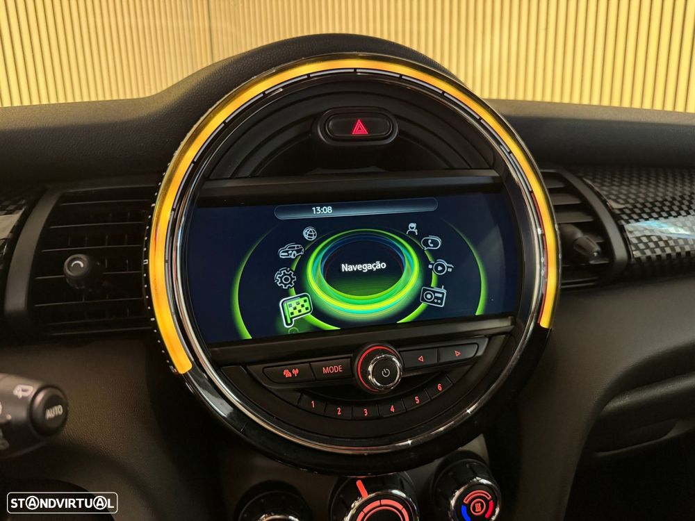 MINI 3 Portas John Cooper Works Aut. - 18