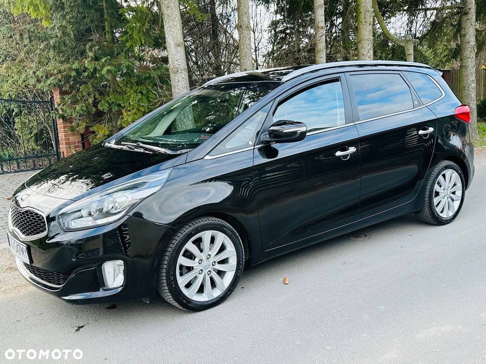 Kia Carens 1.7 CRDi Business Line 7os 7DCT - 1