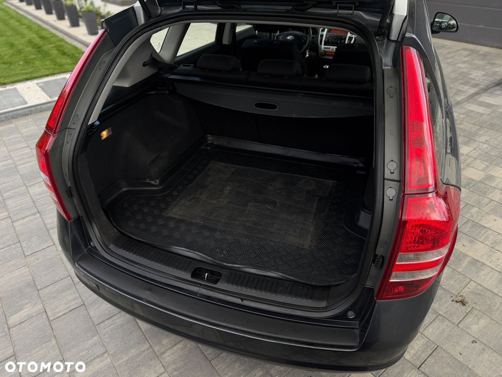 Kia Ceed 1.4 Comfort + - 18