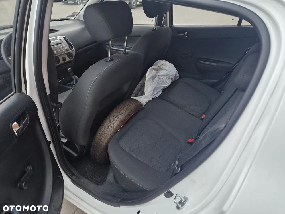 Hyundai i20 1.2 Classic + - 7