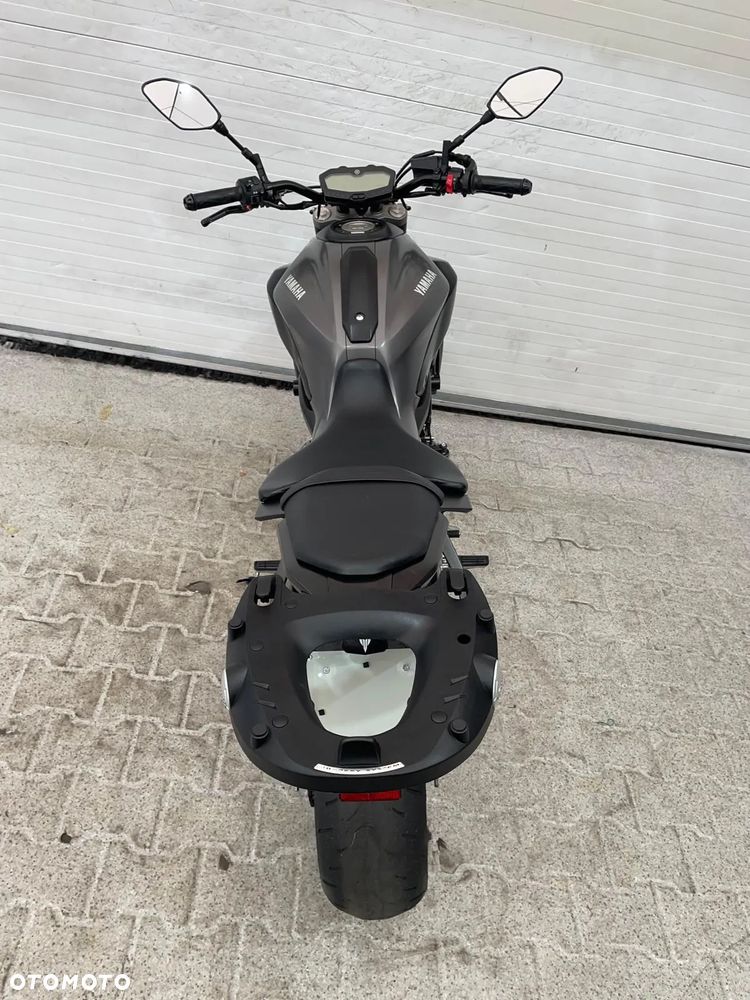 Yamaha MT - 22