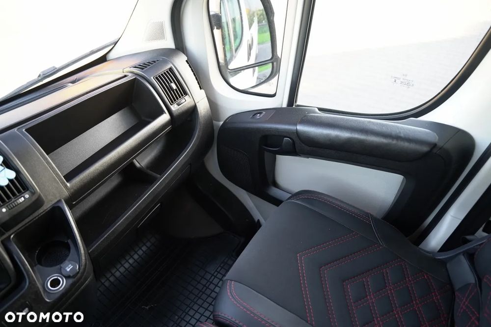 Peugeot BOXER /  9 - OSOBOWY /  BLASZAK / FURGON / BOGATE WYPOSAŻENIE / - 28