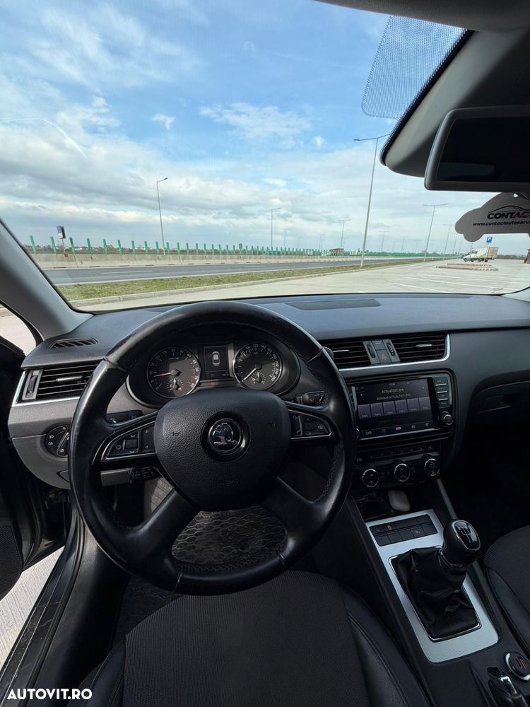 Skoda Octavia 1.6 TDI ELEGANCE - 11