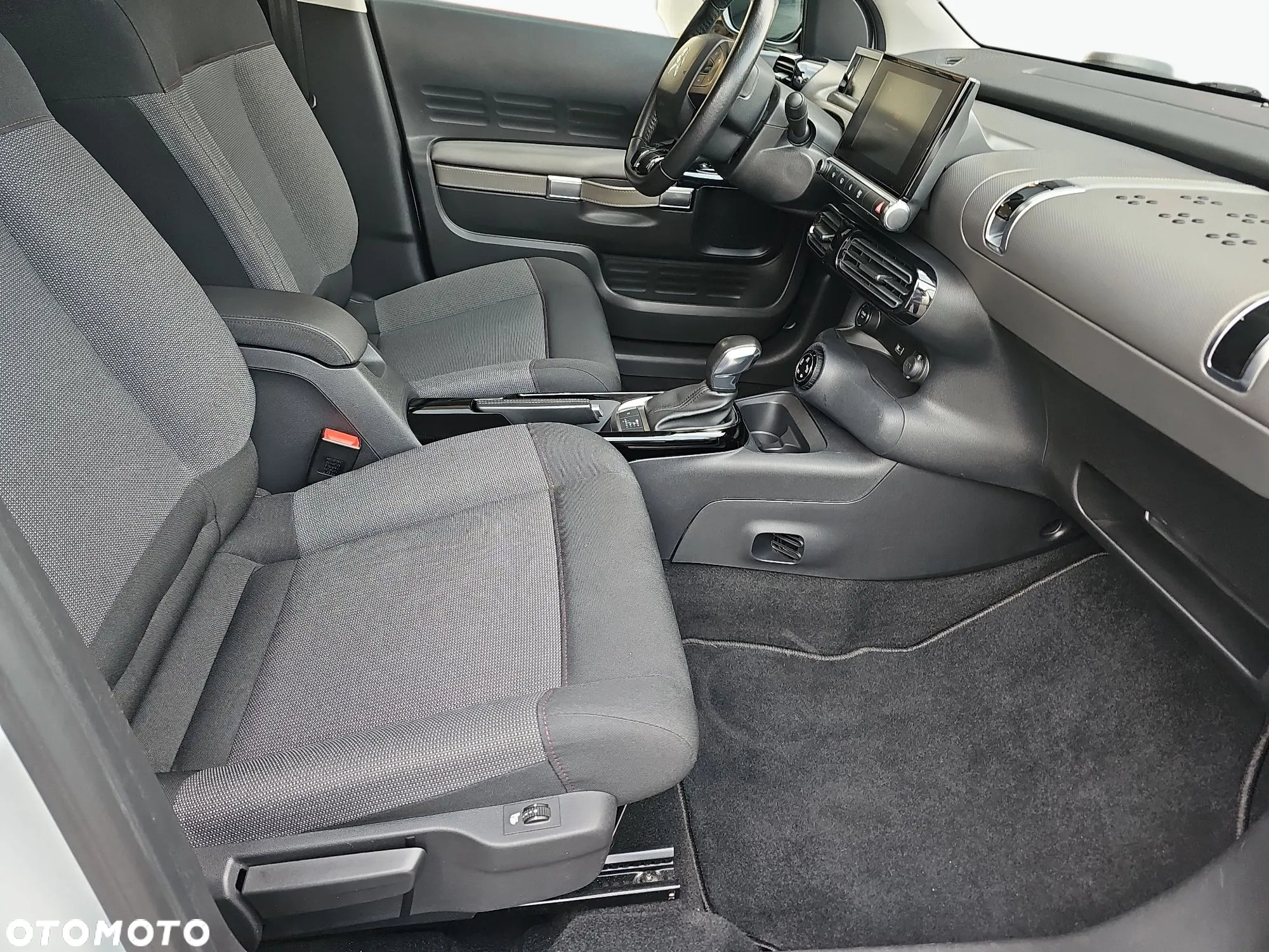 Citroën C4 Cactus 1.2 PureTech Shine S&S EAT6 - 16