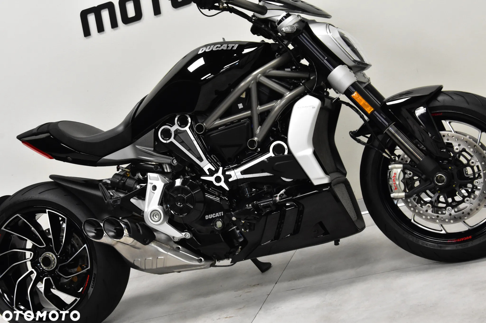 Ducati Diavel - 11
