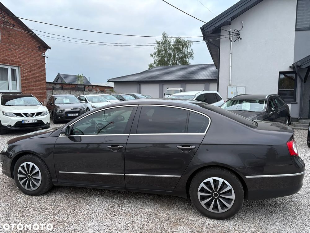 Volkswagen Passat 1.9 TDI DPF Comfortline - 8