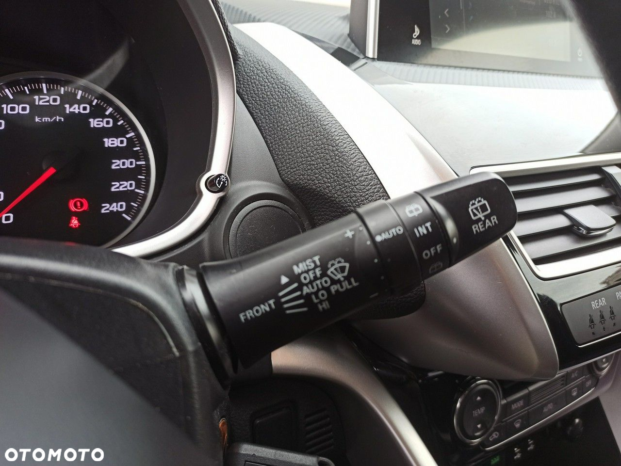 Mitsubishi Eclipse Cross - 25