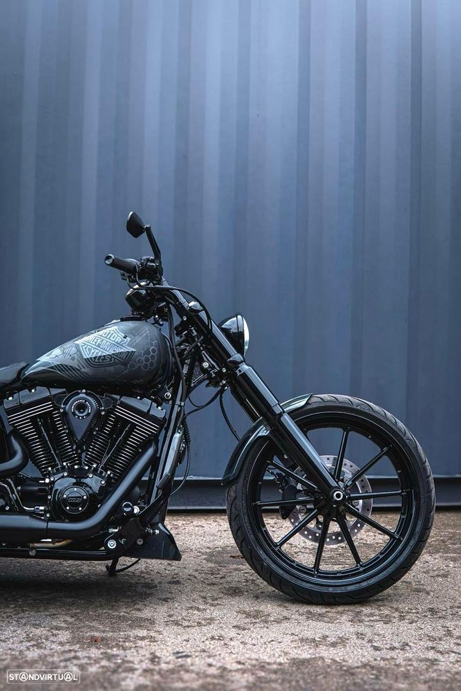 Harley-Davidson Breakout - 9