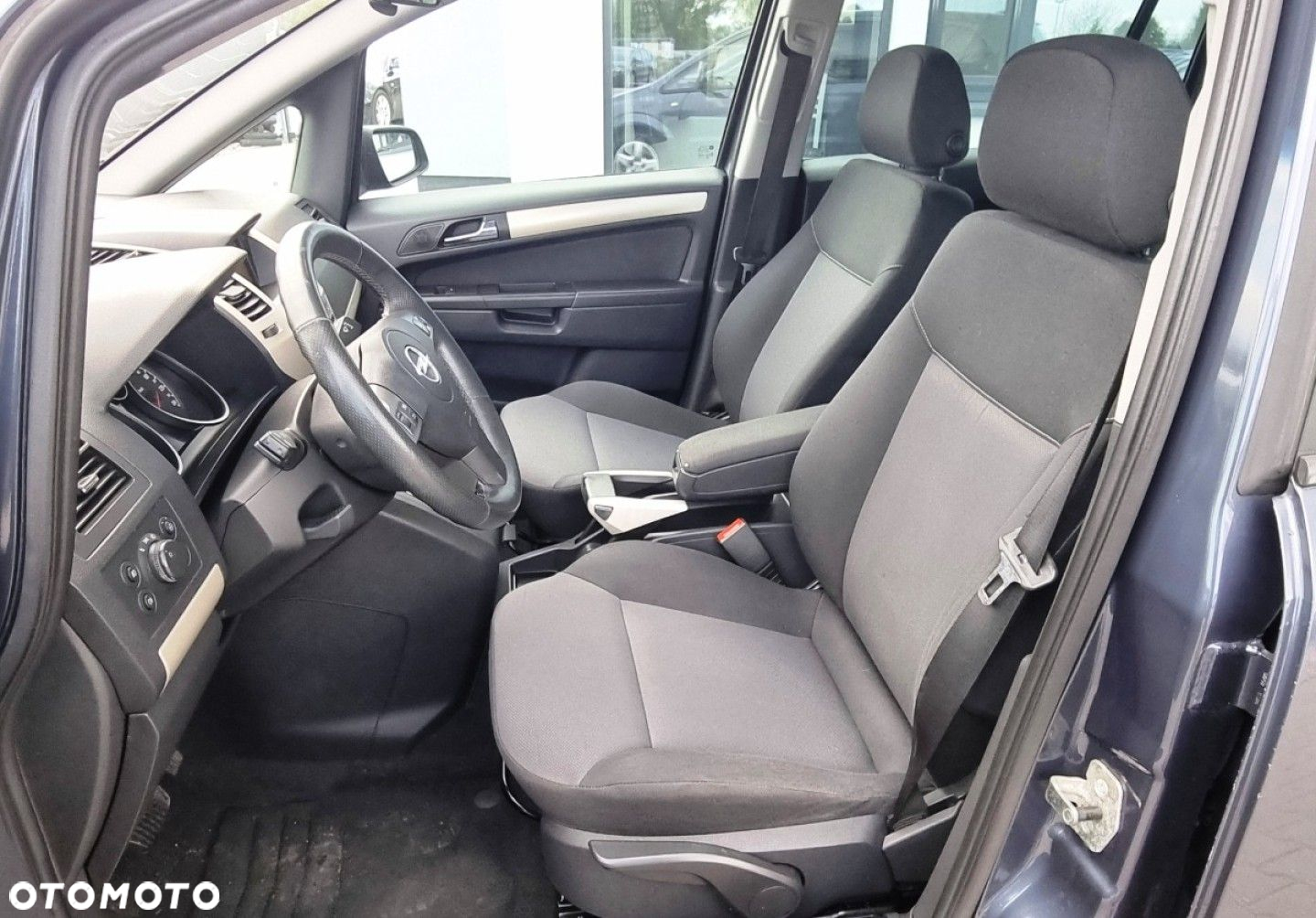 Opel Zafira - 8