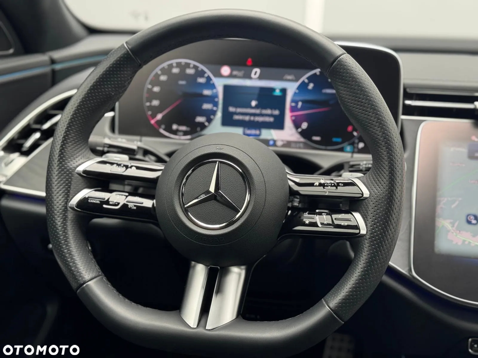 Mercedes-Benz Klasa E 220 d 4-Matic AMG - 14