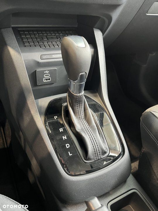 Ford Tourneo Courier - 10