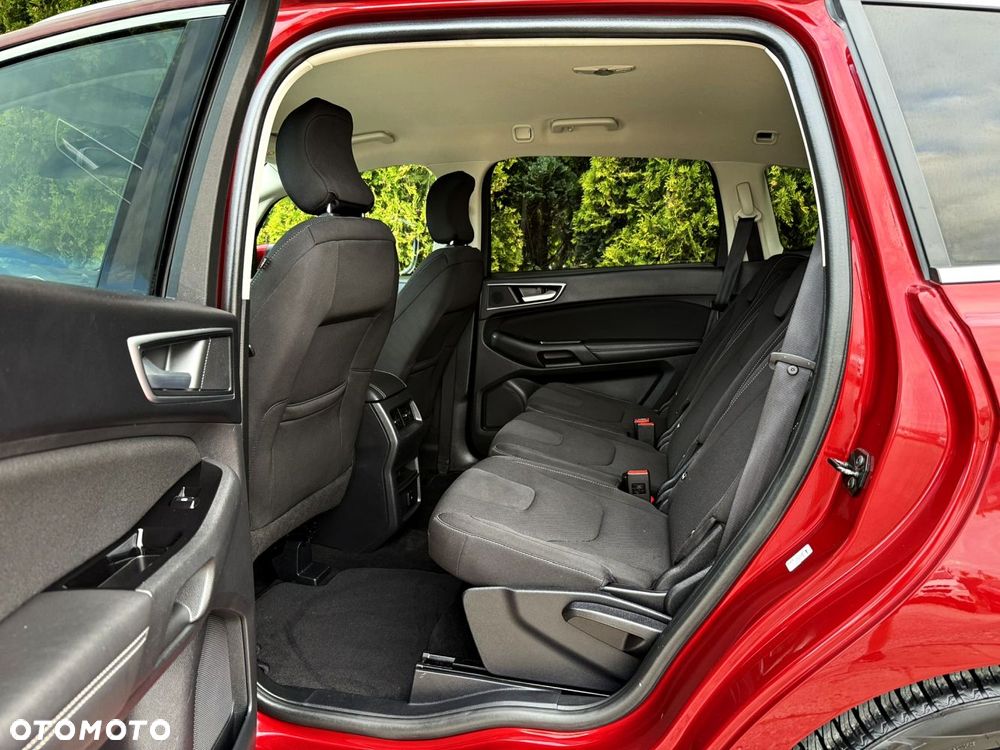 Ford S-Max - 36