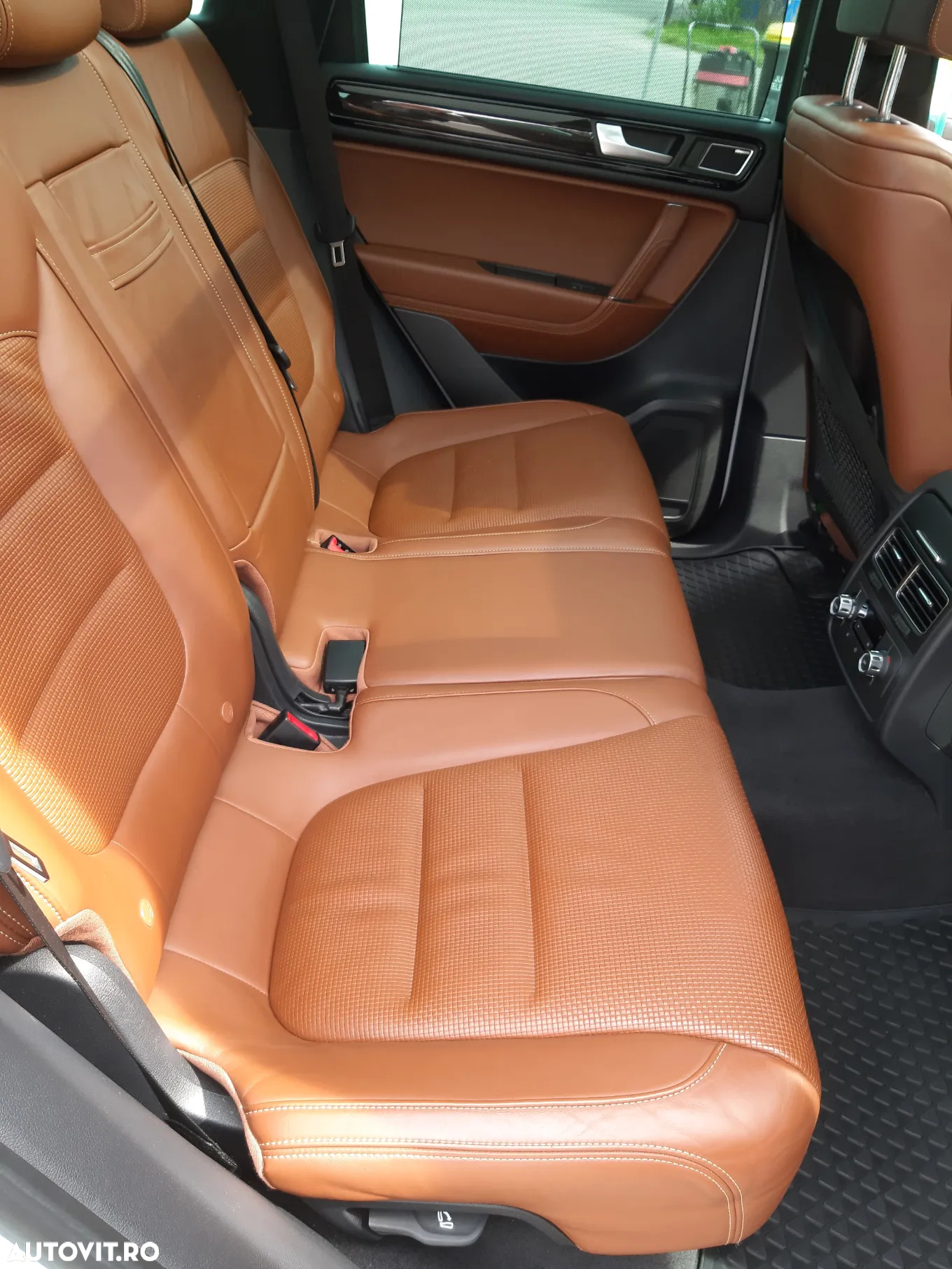 Volkswagen Touareg 3.0 V6 TDI BMT - 16