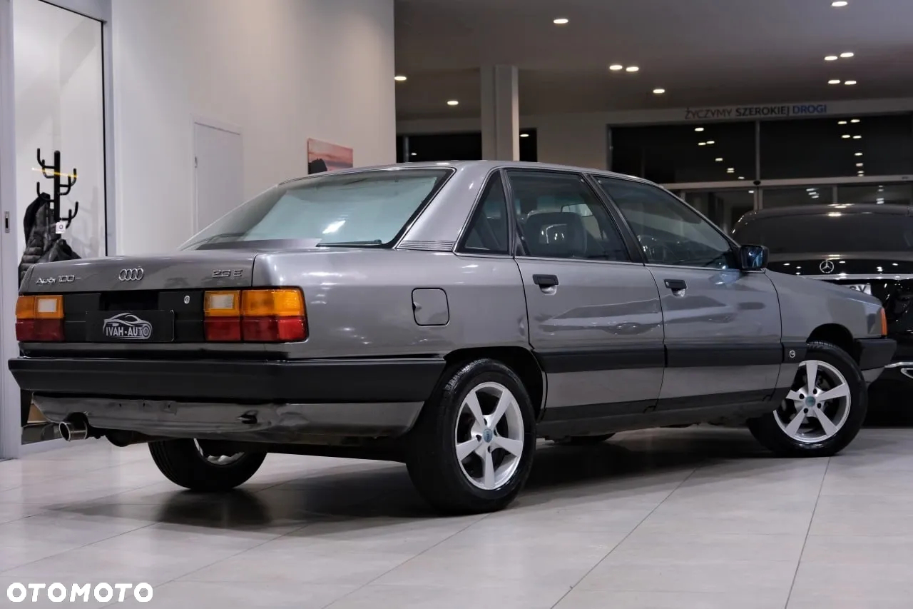 Audi 100 2.3 E - 10