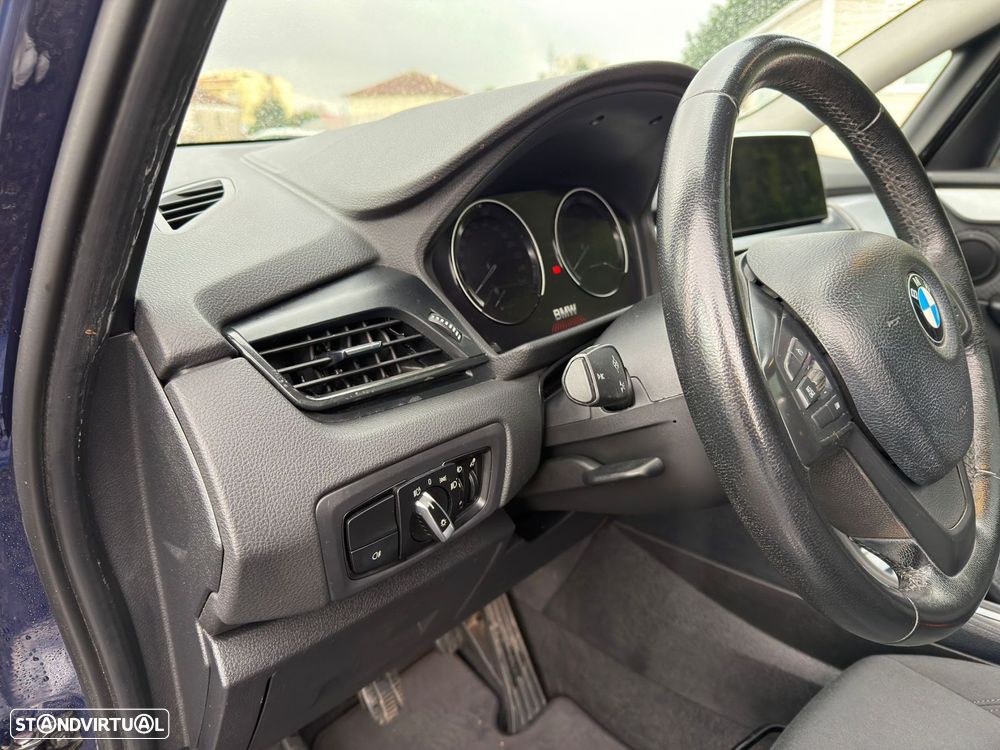 BMW 216 Active Tourer d Line Sport - 28