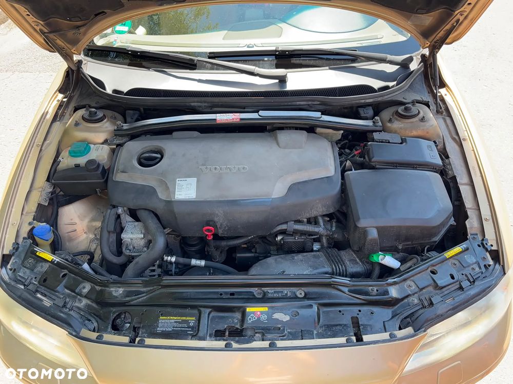 Volvo S60 2.4D5 Momentum - 22