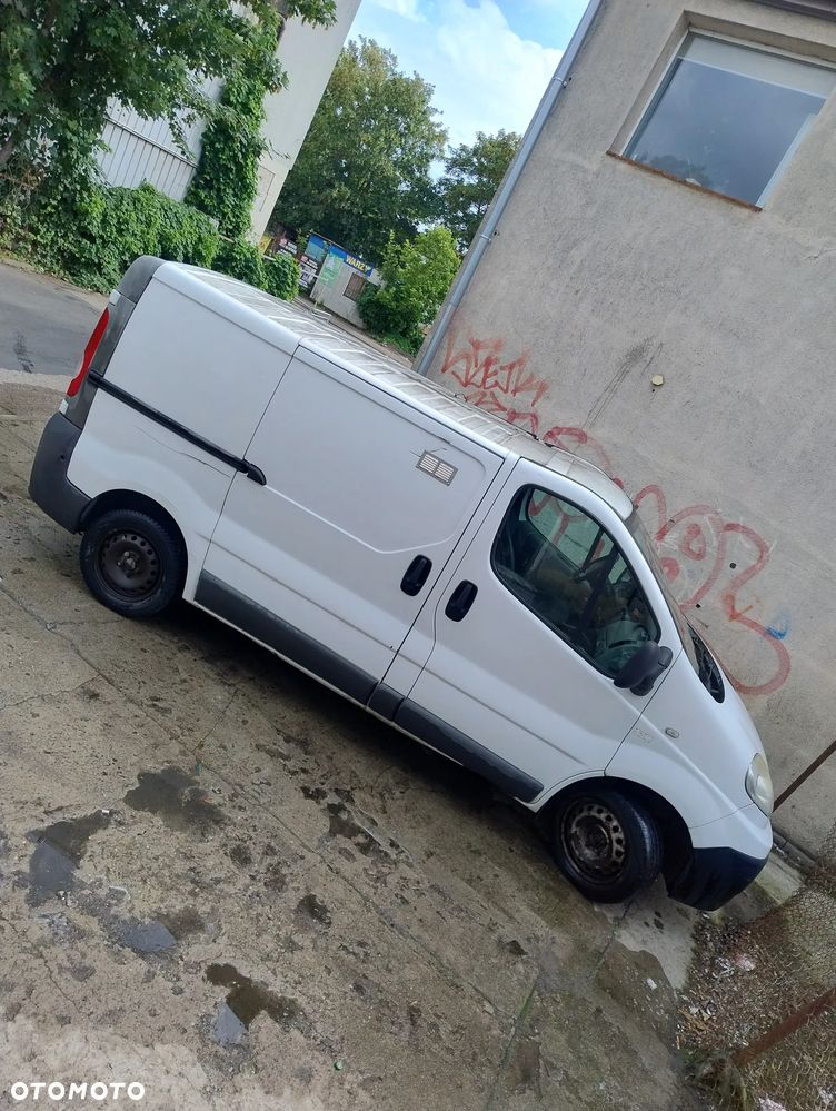 Renault Trafic - 13