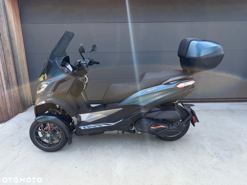 Piaggio MP-3 - 3