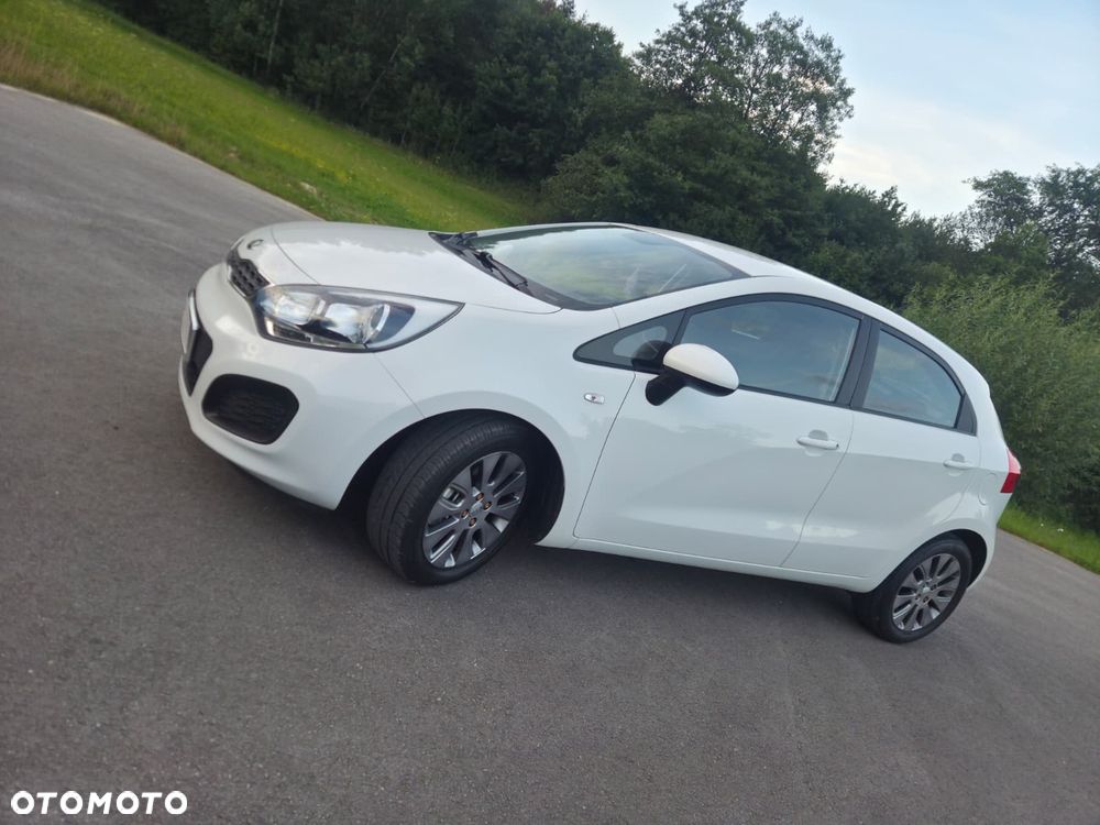 Kia Rio 1.2 Attract - 11