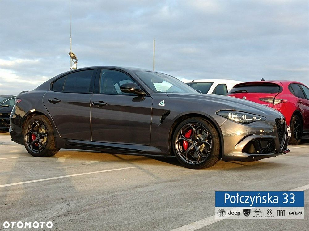 Alfa Romeo Giulia - 8