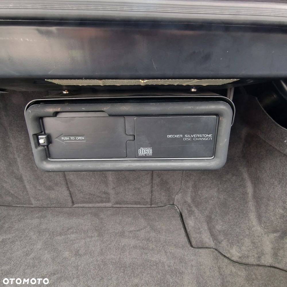 Mercedes-Benz W124 (1984-1993) - 18