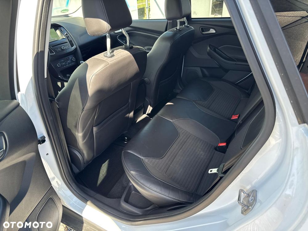 Ford Focus 1.0 EcoBoost Start-Stopp-System SYNC Edition - 26
