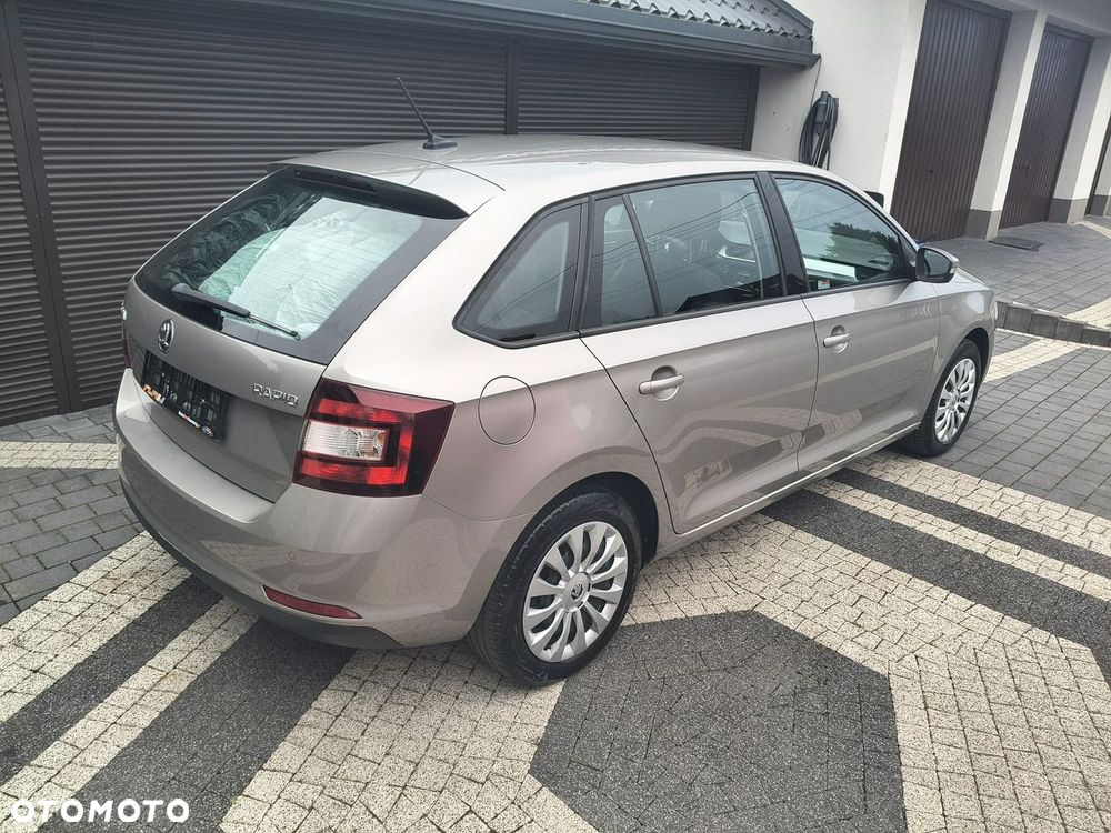 Skoda RAPID - 26