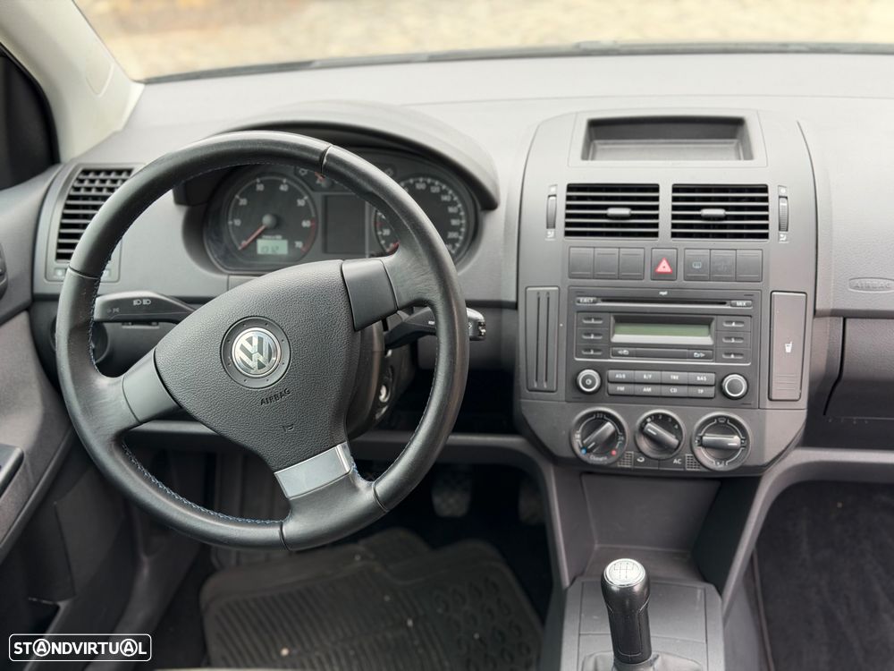 VW Polo 1.2 Live - 14