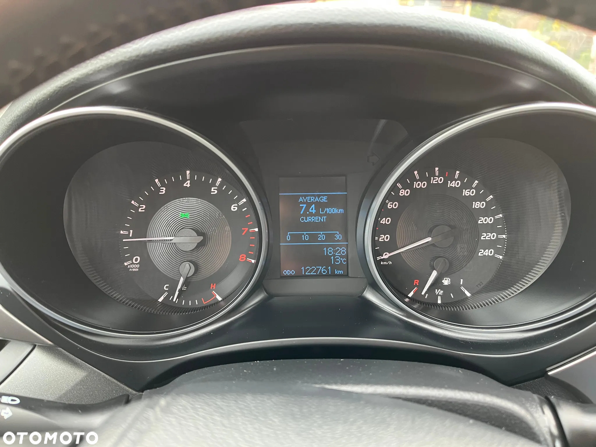Toyota Avensis 1.8 Active - 11