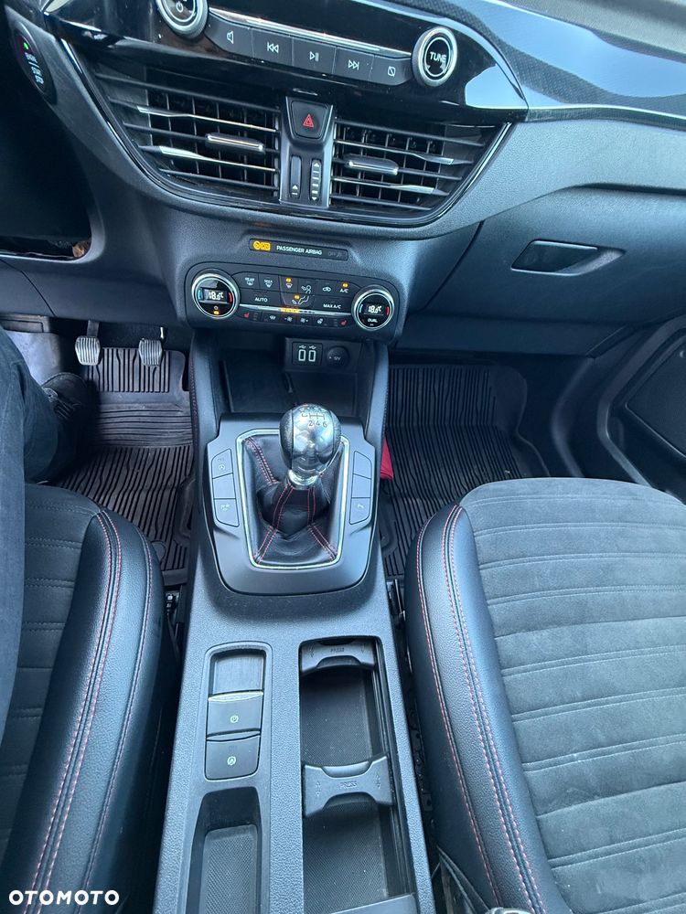 Ford Kuga 2.0 EcoBlue Hybrid ST-LINE X - 35