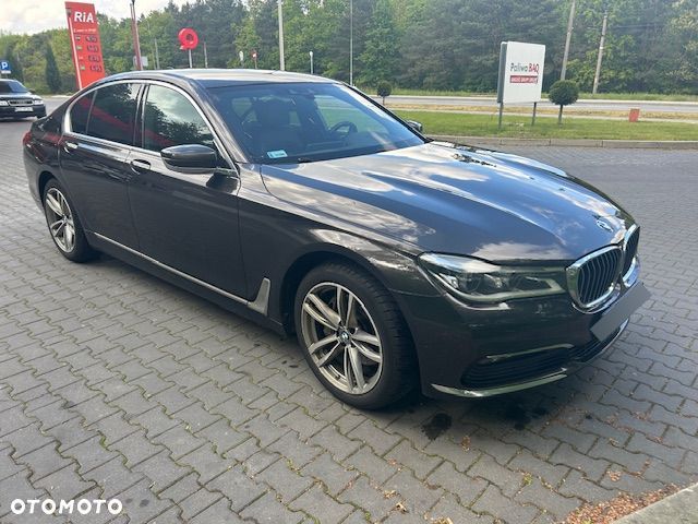 BMW Seria 7 740d xDrive - 36