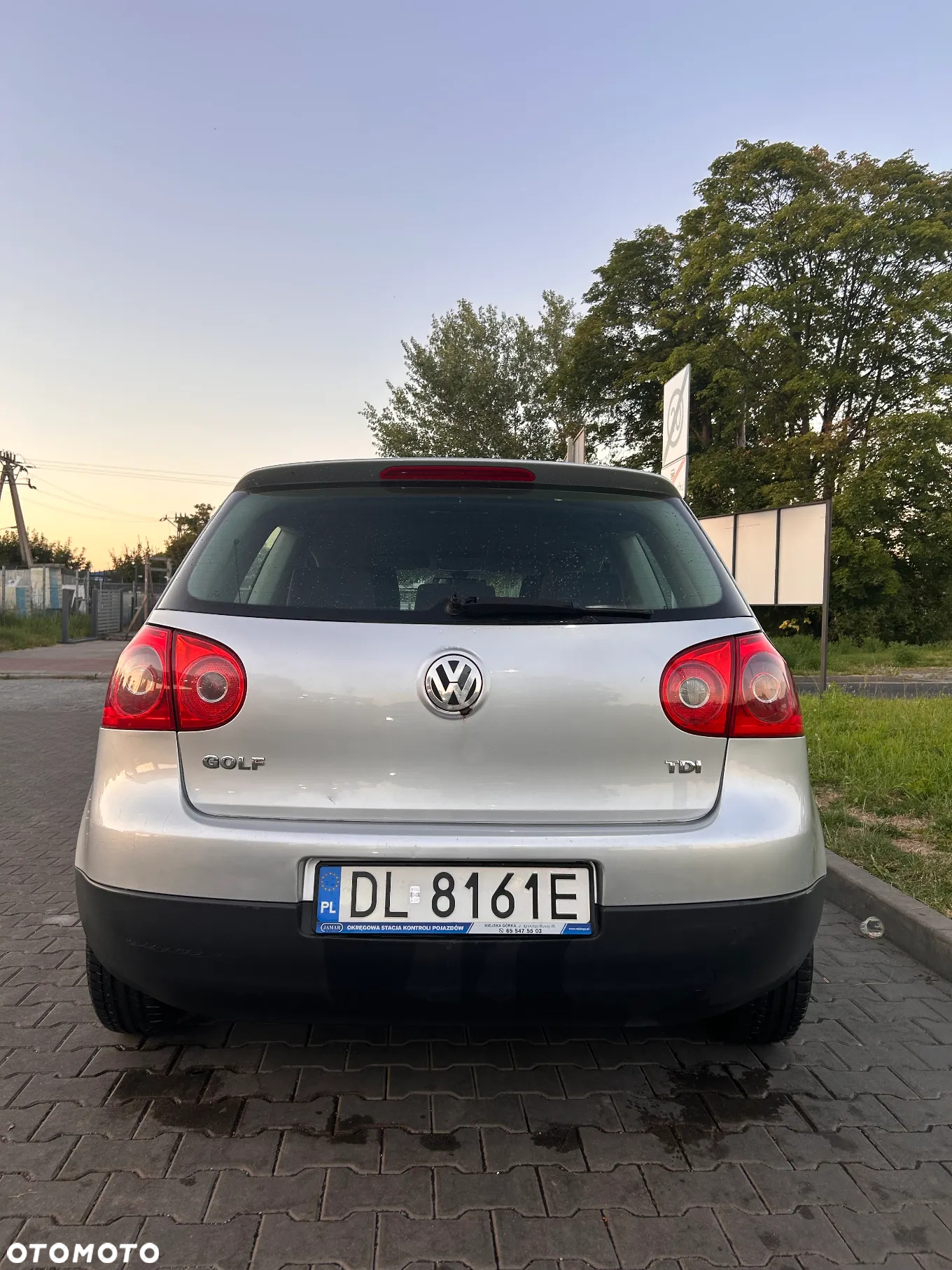 Volkswagen Golf - 2