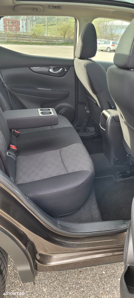 Nissan Qashqai 1.6 DCI Xtronic TEKNA - 9