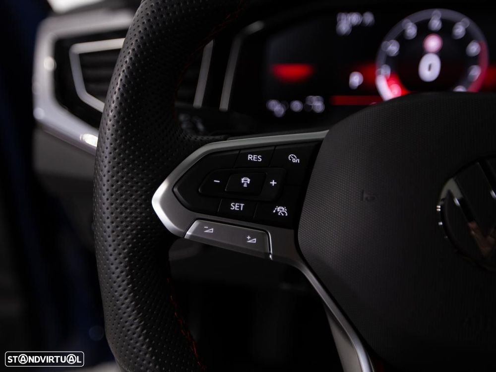 VW Polo 2.0 TSI DSG GTI - 19