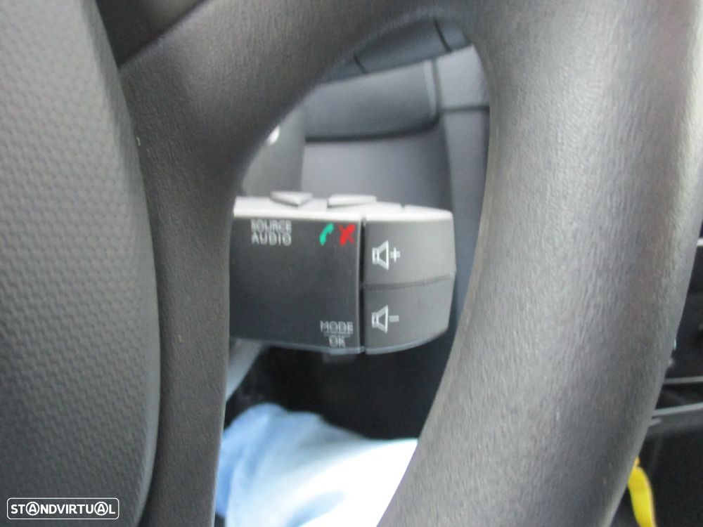 Renault Clio 0.9 TCe Limited - 17