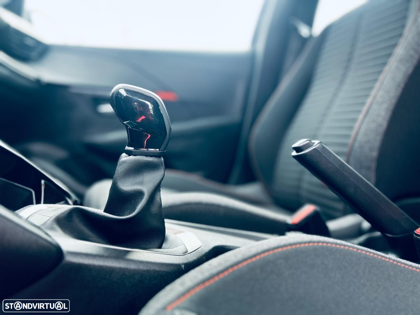 Peugeot 208 1.2 PureTech Active - 21