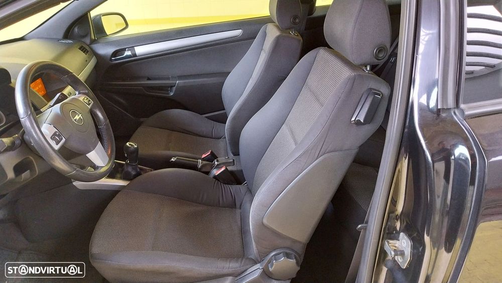 Opel Astra GTC 1.3 CDTi - 8