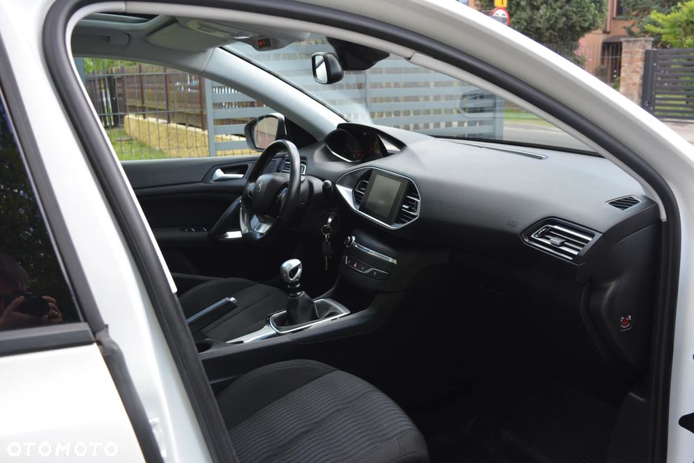 Peugeot 308 BlueHDi FAP 120 Stop & Start Allure - 9